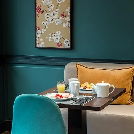 Paris Hotel 4*