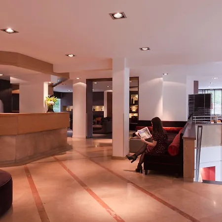 Mercure Paris Pont De Saint Cloud Булонь-Бийанкур