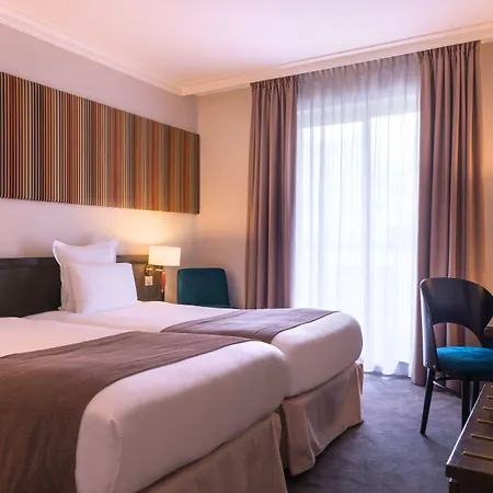 Mercure Paris Pont De Saint Cloud Булонь-Бийанкур