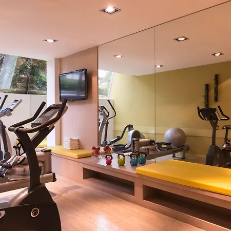Mercure Paris Pont De Saint Cloud Отель Булонь-Бийанкур