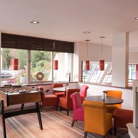 Mercure Paris Pont De Saint Cloud Отель 4*