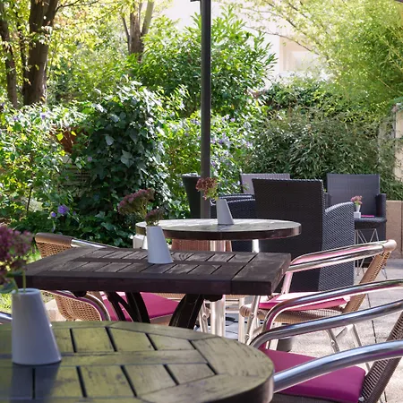 Mercure Paris Pont De Saint Cloud 4*
