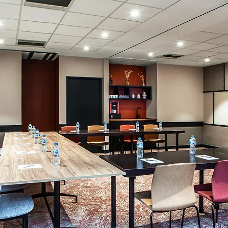 Mercure Paris Pont De Saint Cloud Булонь-Бийанкур