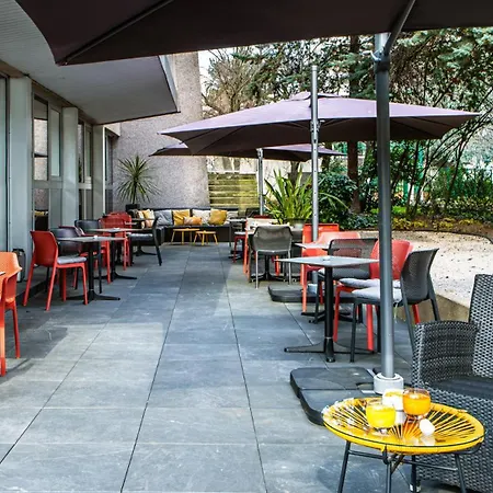 Отель Mercure Paris Pont De Saint Cloud 4*