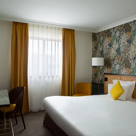 Mercure Paris Pont De Saint Cloud 4*