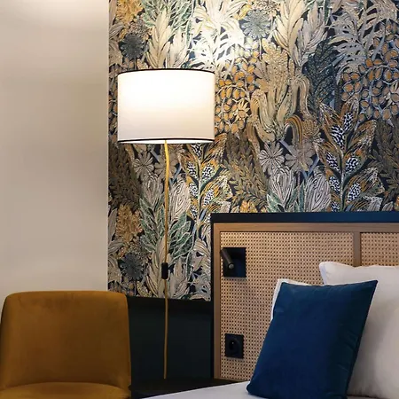 Mercure Paris Pont De Saint Cloud Отель 4*