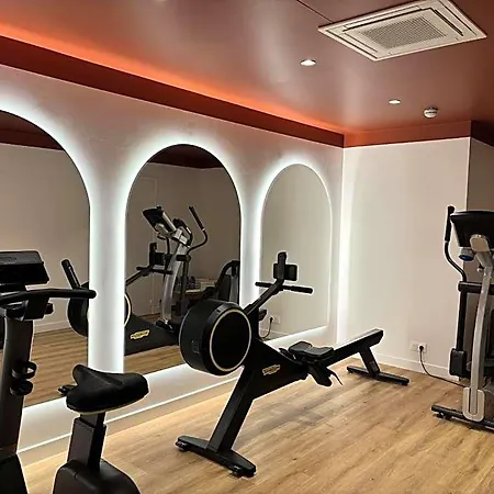 Mercure Paris Pont De Saint Cloud 4*